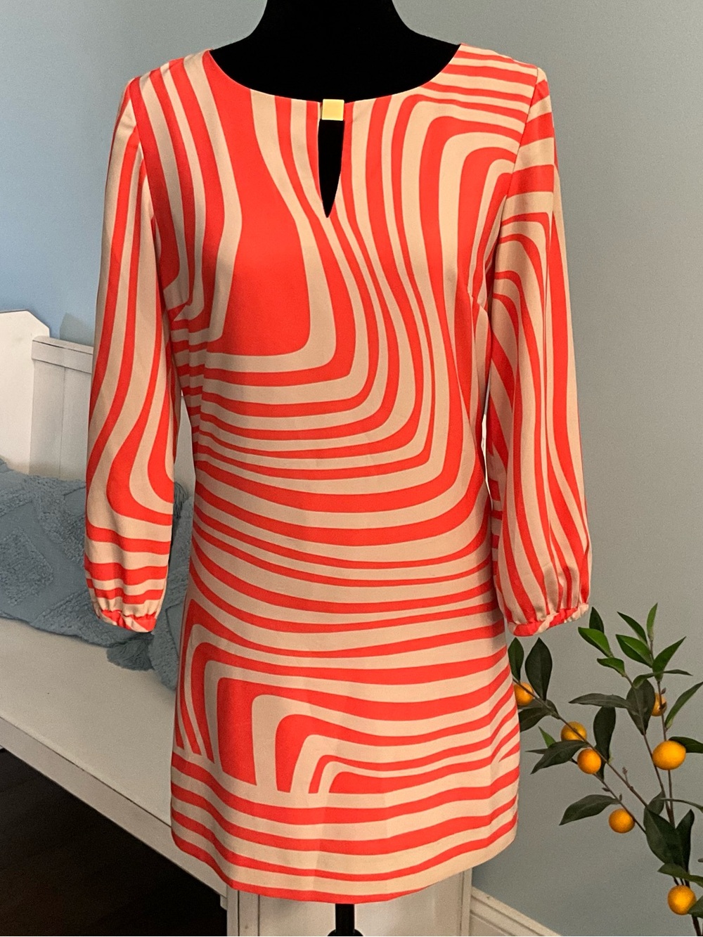 Size 6 Date Dress Tahari Orange Cream Long-Sleeve Mini Dress Work Dress